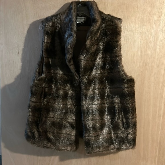 Newport News Jackets & Blazers - Newport News Women’s Vest